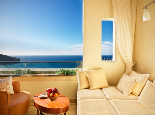 Jumeraih-Port-Soller-Hotel-and-spa-superior-room-sea-view-Luxury-Spain