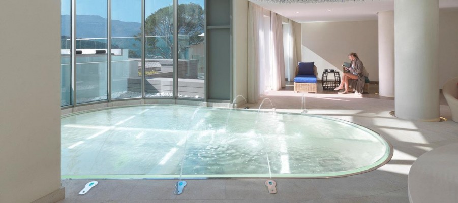 jumeirah-port-soller-hotel-and-spa-reflecting-pool-hero-LuxurySpain