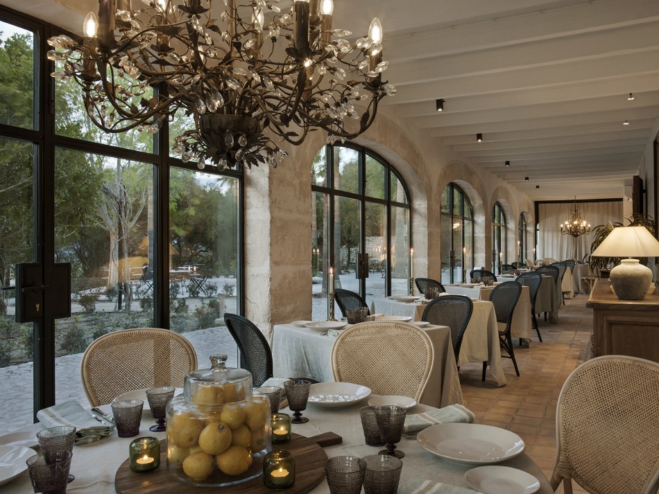 Villa-Serena-Mallorca-Jacaranda-restaurante-LuxurySpain